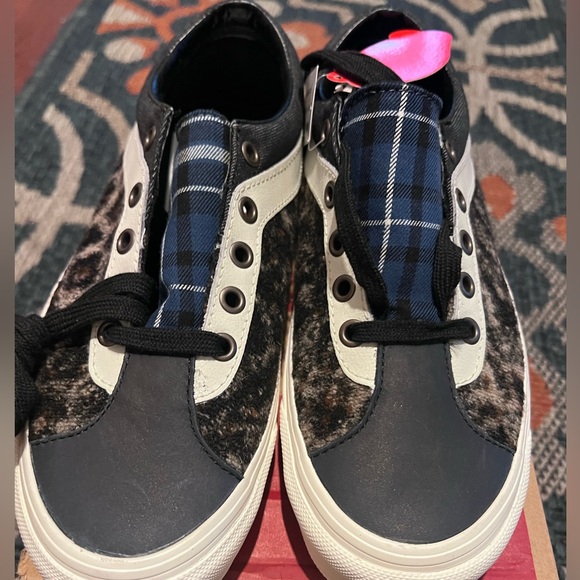 Plaid & Animal print Vans - Picture 1 of 3